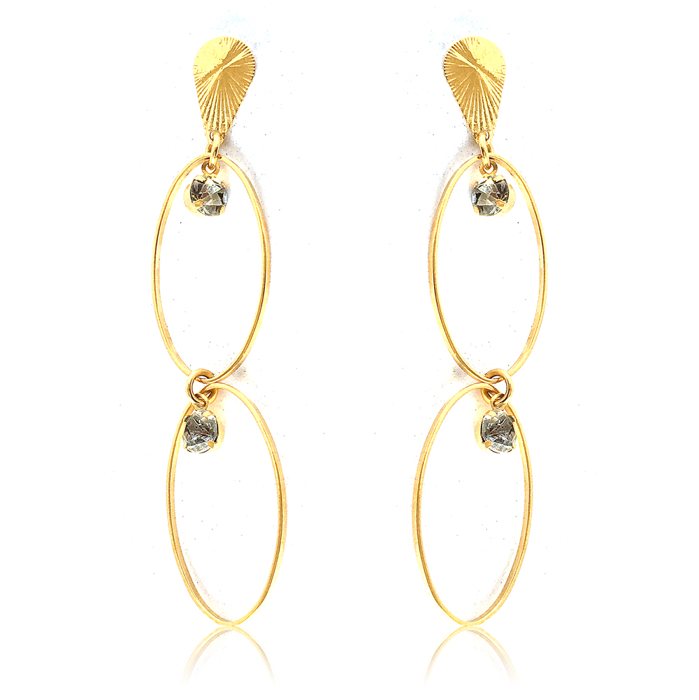 Brinco Longo Pingente de Leque e Cristal Banhado à Ouro, com banho de 5 milésimos.